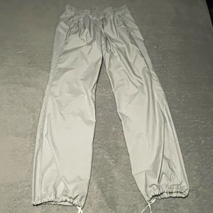 Lululemon Devi Pant size 8 white/sidewalk teeny stripe very good condition